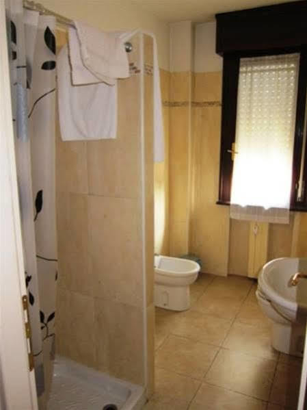 Hotel Albi Stezzano Esterno foto